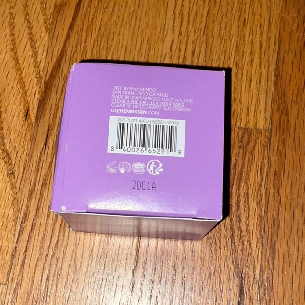 Ole henriksen strength trainer peptide boost moisturizer - Picture 3 of 5